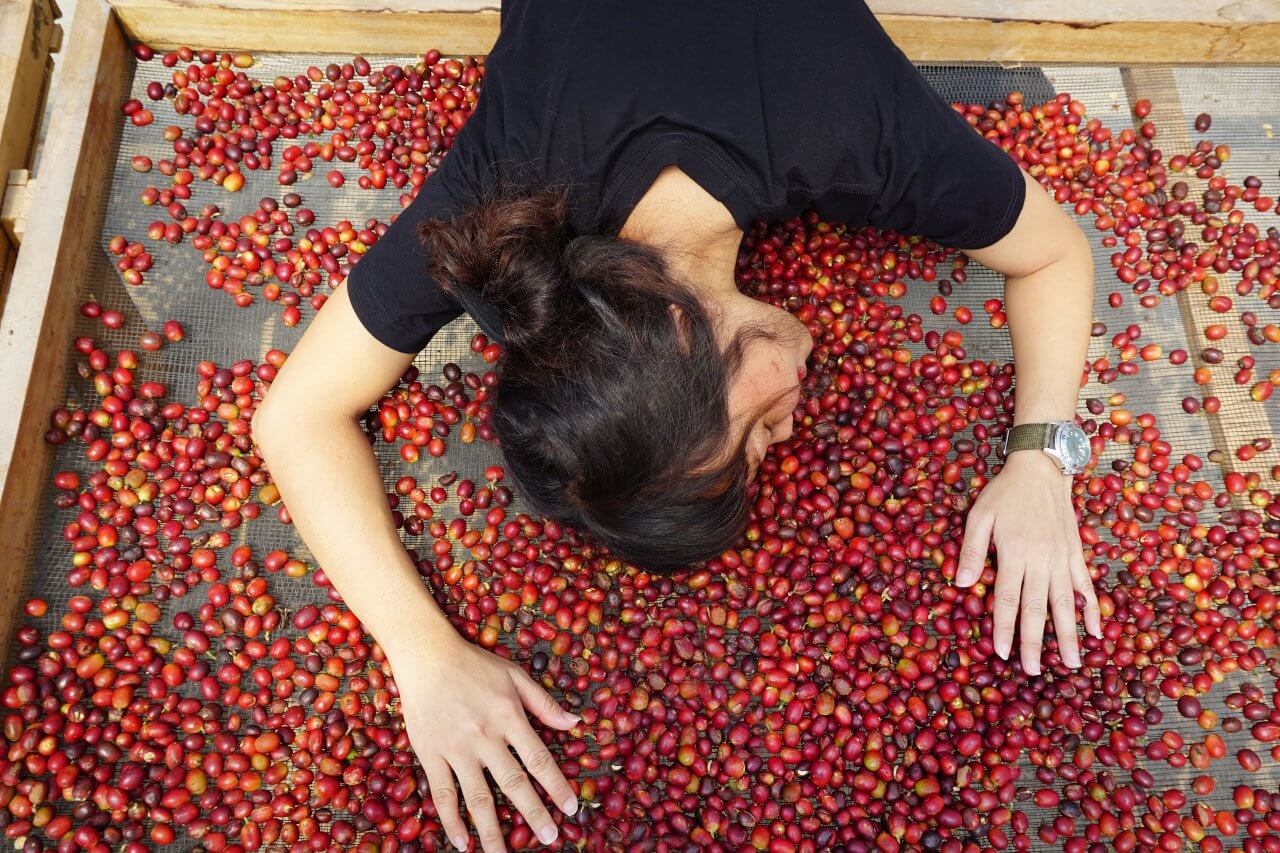 Yulin Masdakaty: Melebur Kata Bersama Kopi